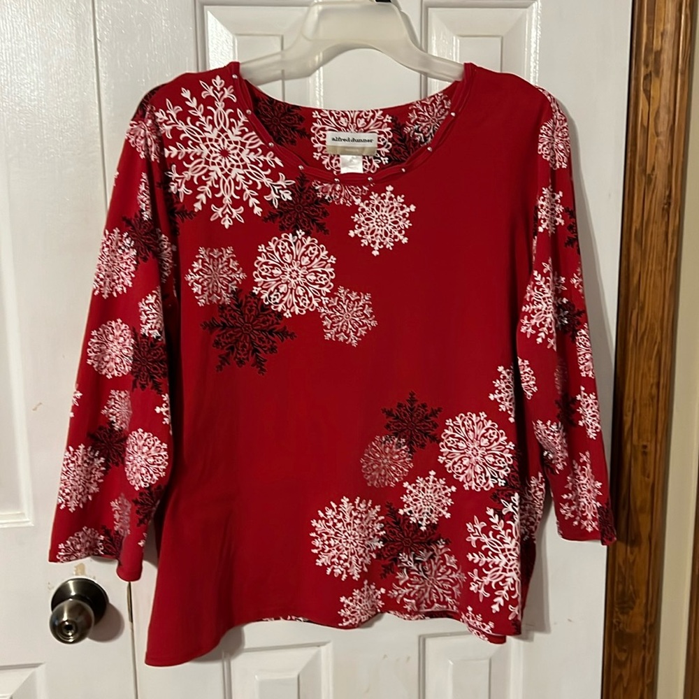Alfred Dunner 2X Festive Red Top